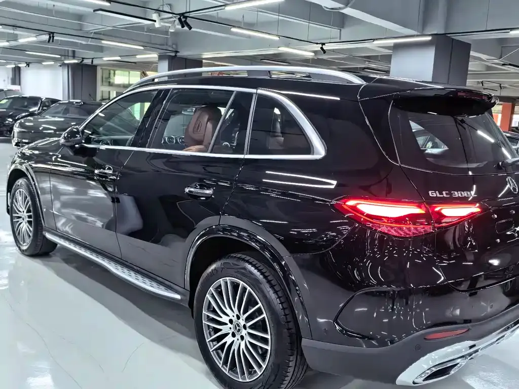 Mercedes-Benz GLC — фото 7