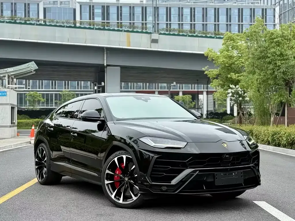 Lamborghini Urus — фото 2