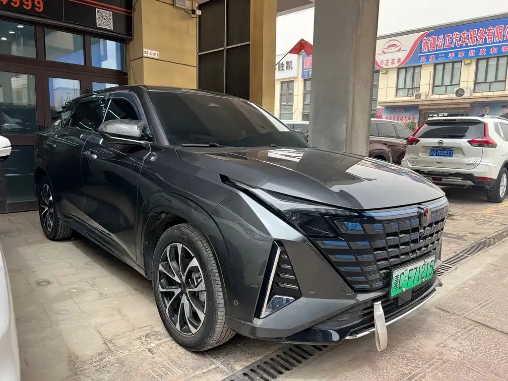 Changan UNI-Z New Energy 2024 из CN, фото 4