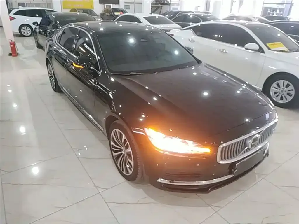 Volvo S90 PHEV 2023 из CN, фото 8
