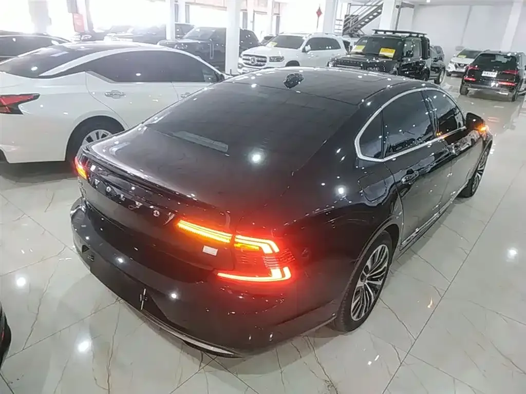 Volvo S90 PHEV 2023 из CN, фото 7