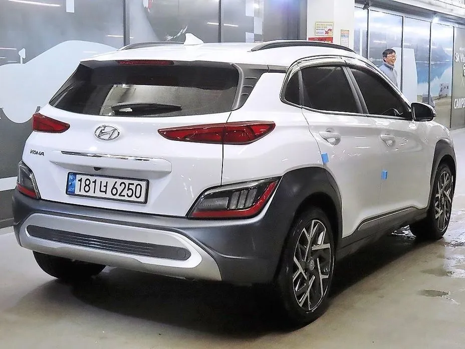 Hyundai Kona — фото 8