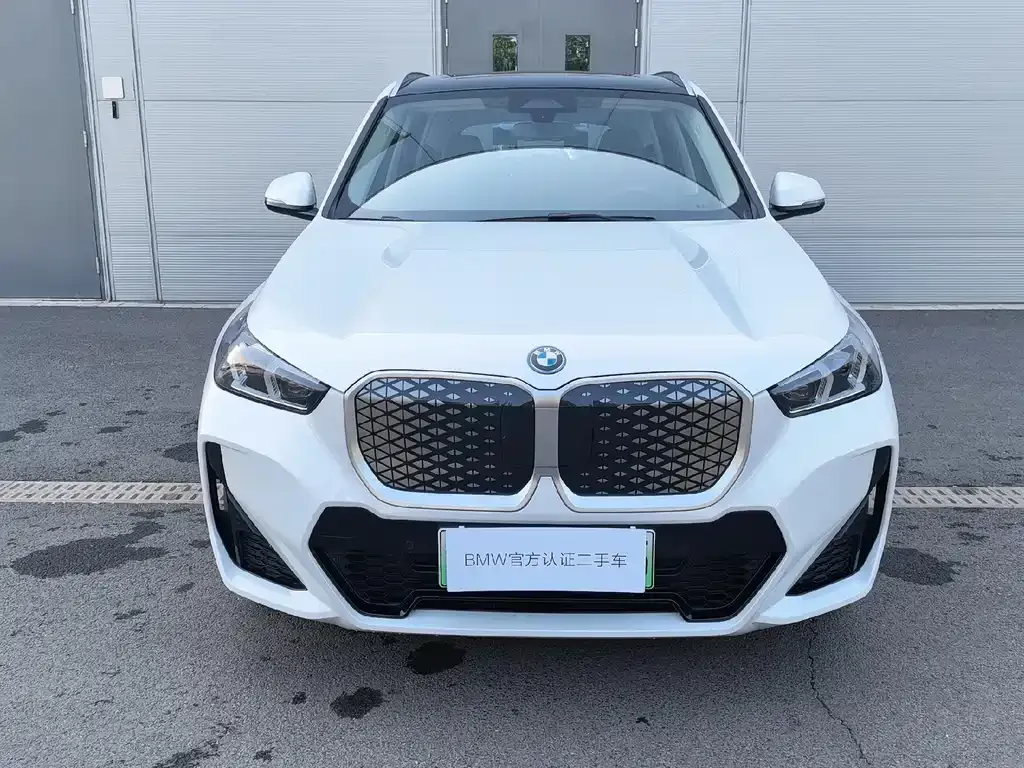 BMW iX1 2025 из CN, фото 7