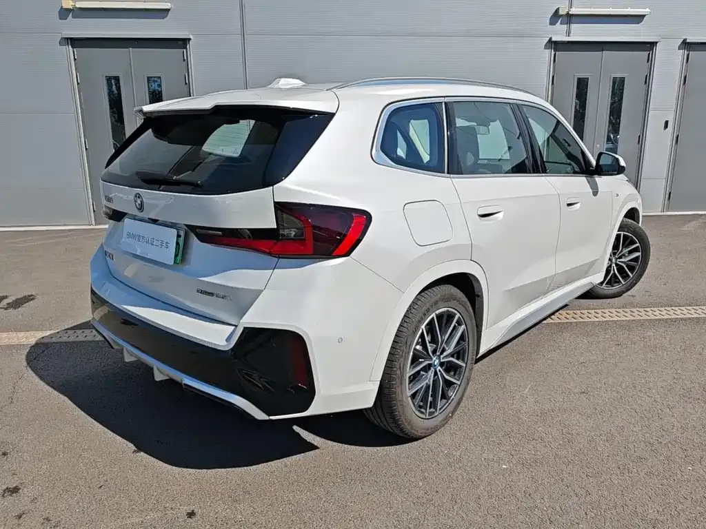 BMW iX1 2025 из CN, фото 6