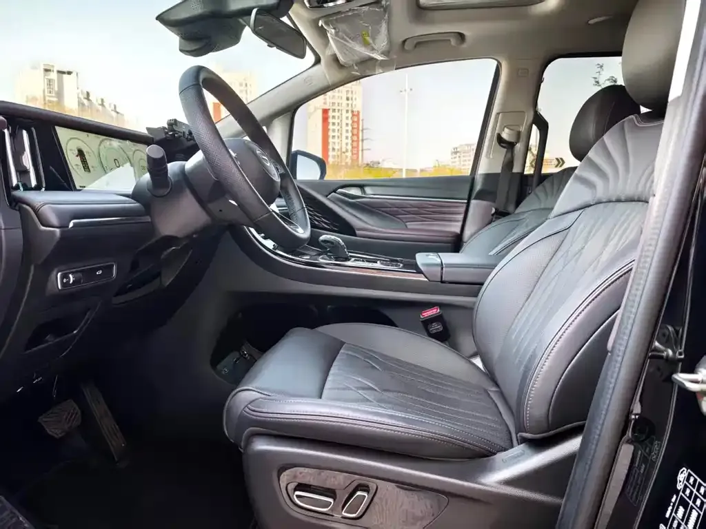 GAC Motor Trumpchi M8 — фото 4