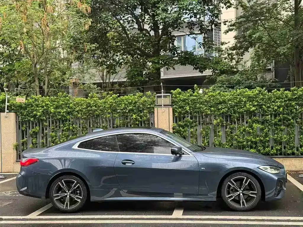 BMW 4 Series 2022 из CN, фото 10