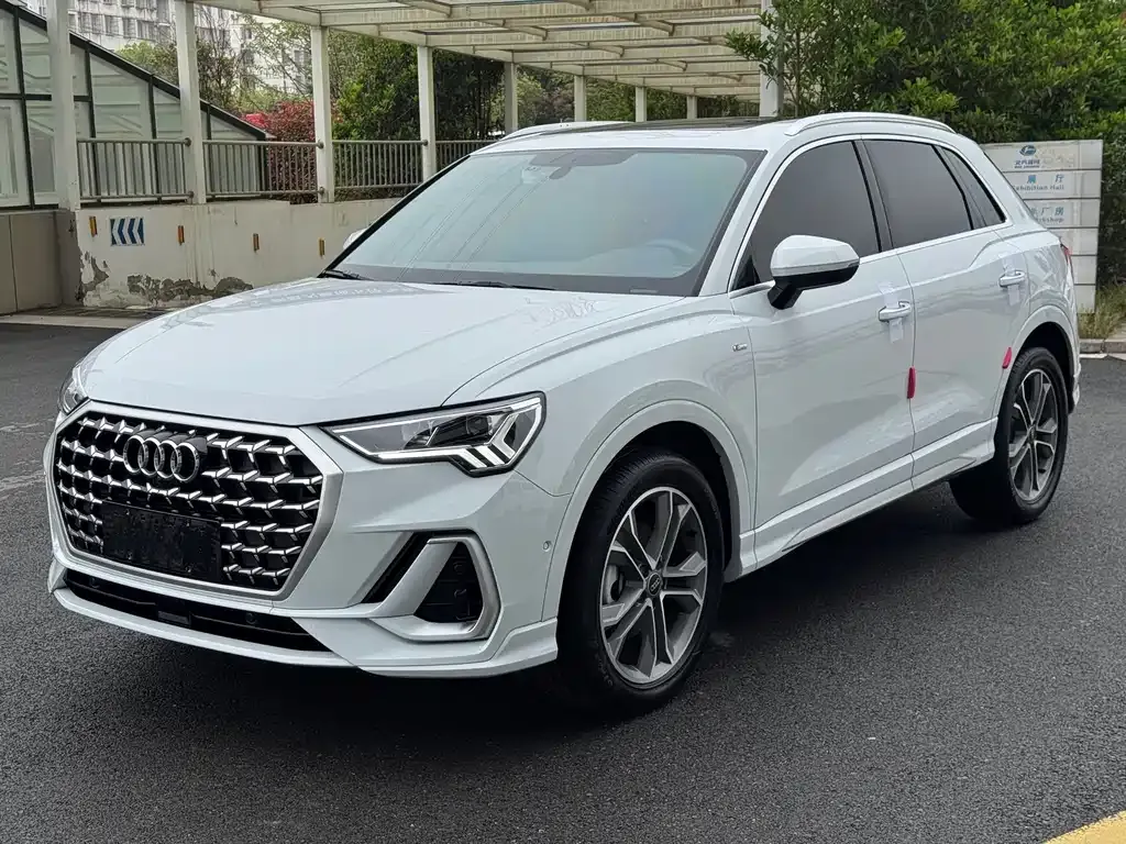 Audi Q3 Sportback — фото 1