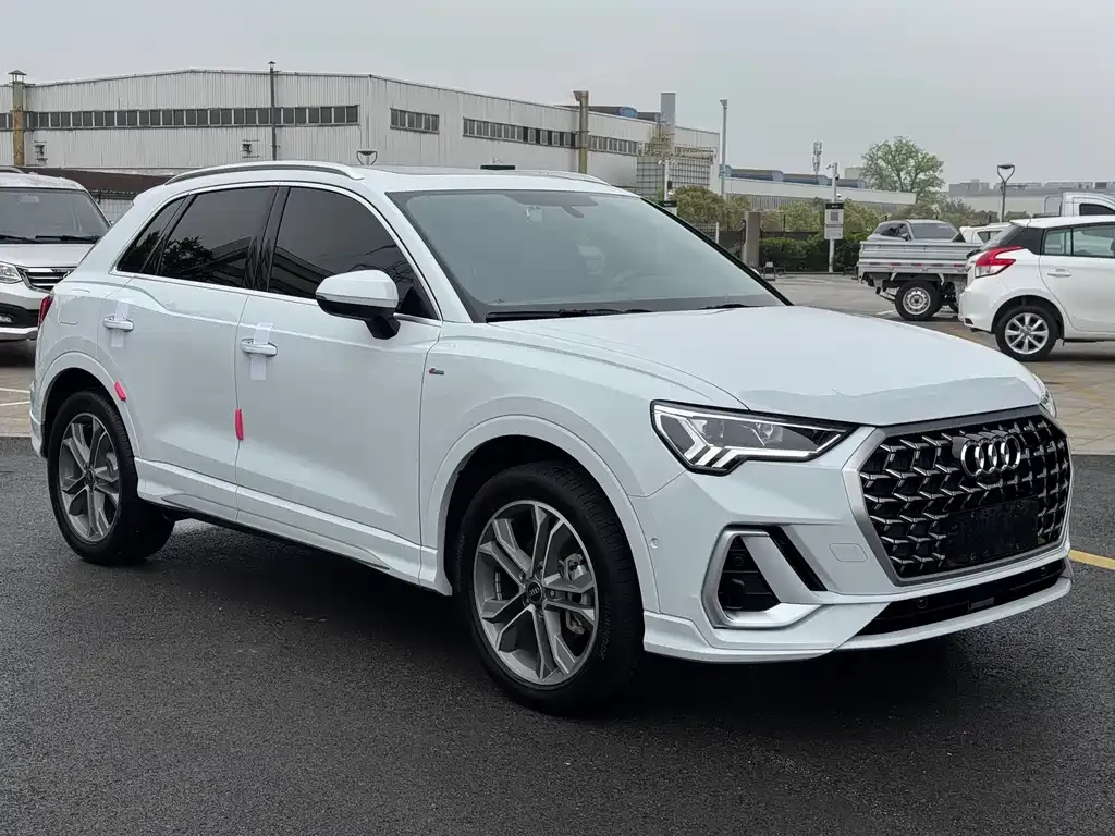 Audi Q3 Sportback — фото 8