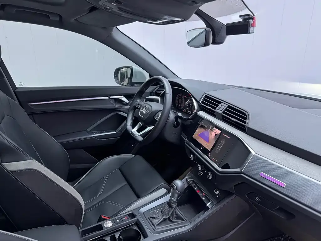 Audi Q3 Sportback — фото 7