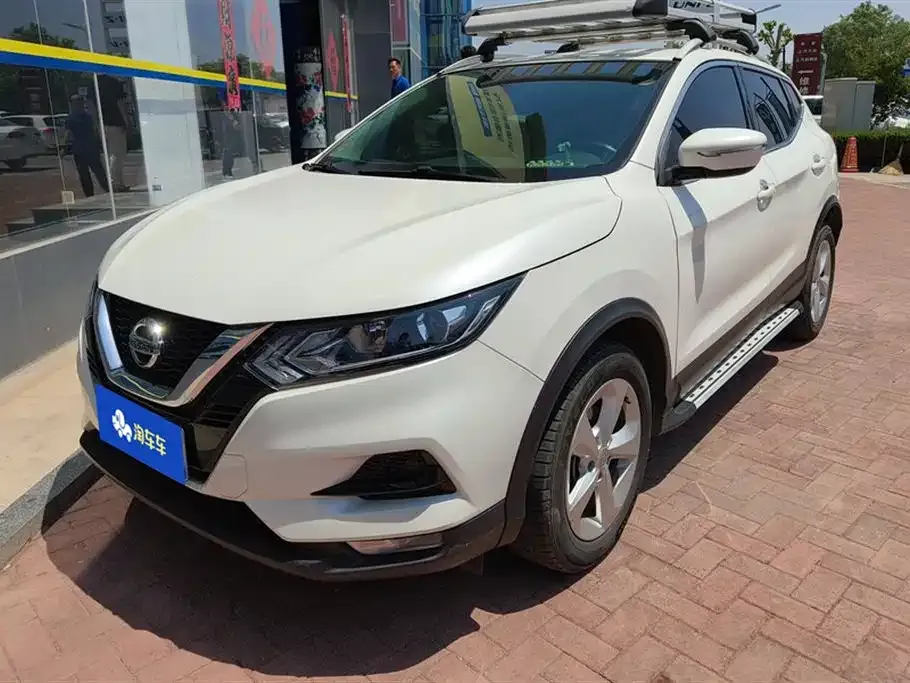 Nissan Qashqai — фото 1