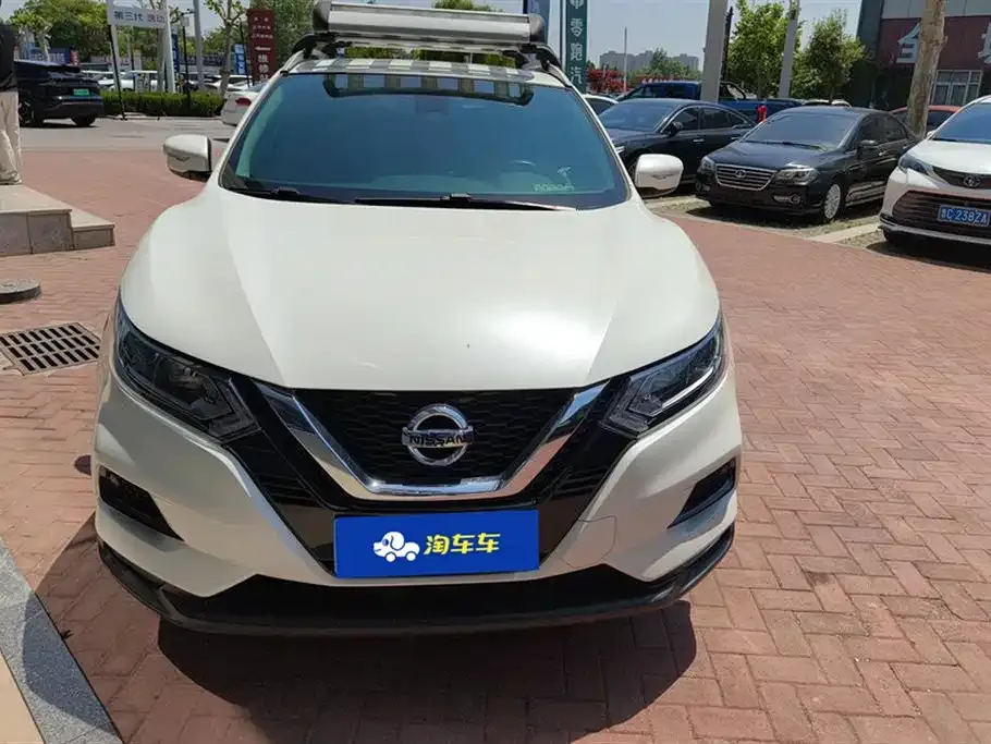 Nissan Qashqai — фото 9