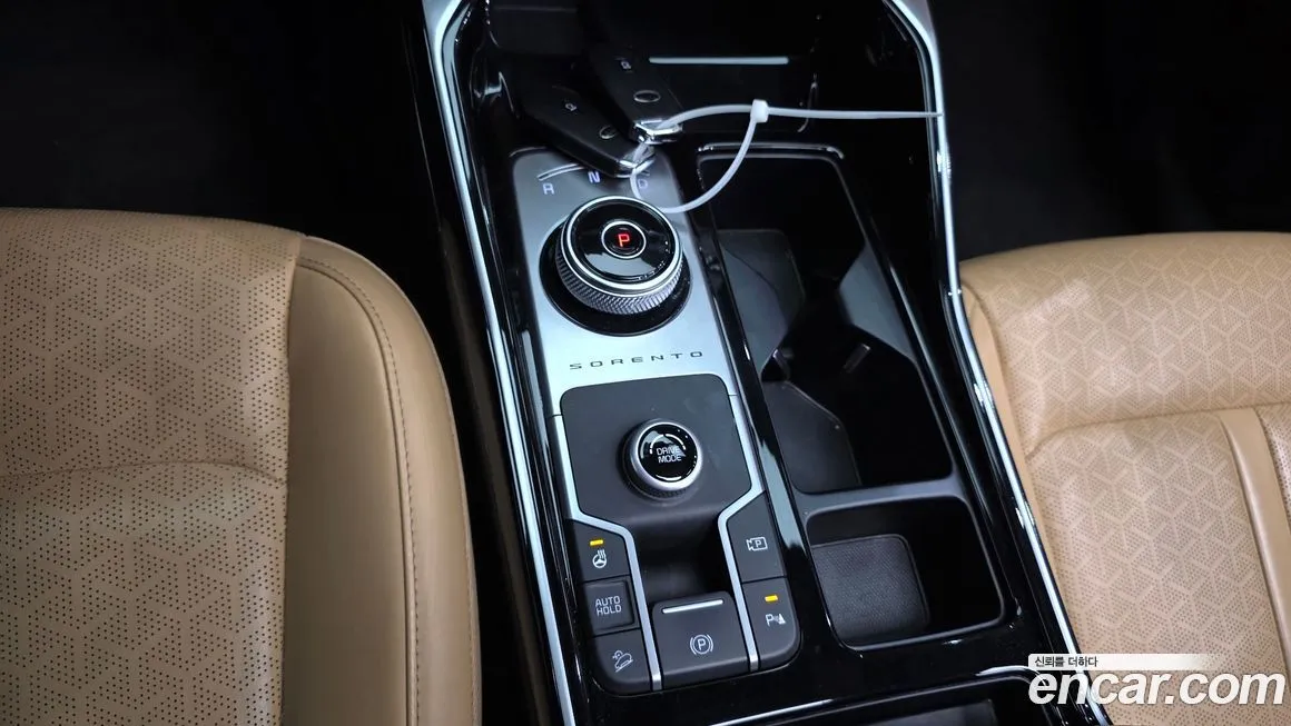 Kia Sorento — фото 8