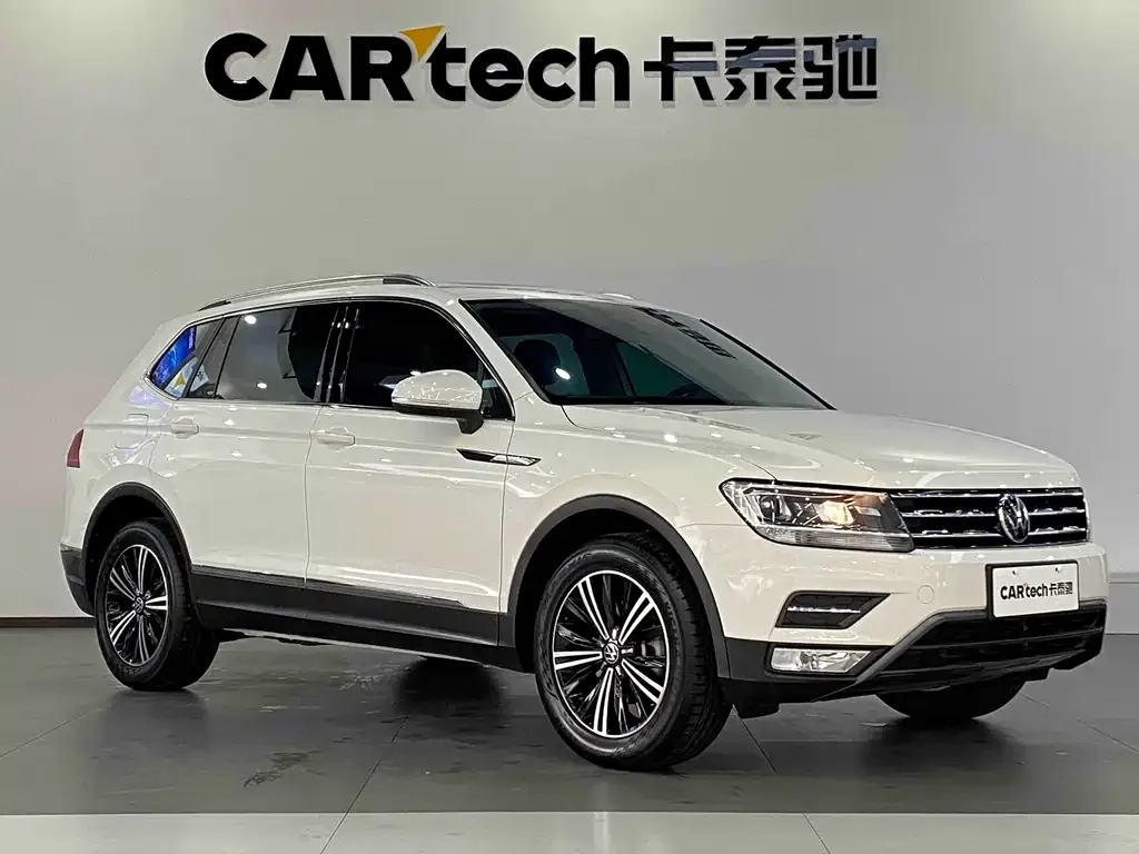 Volkswagen Tiguan L — фото 5