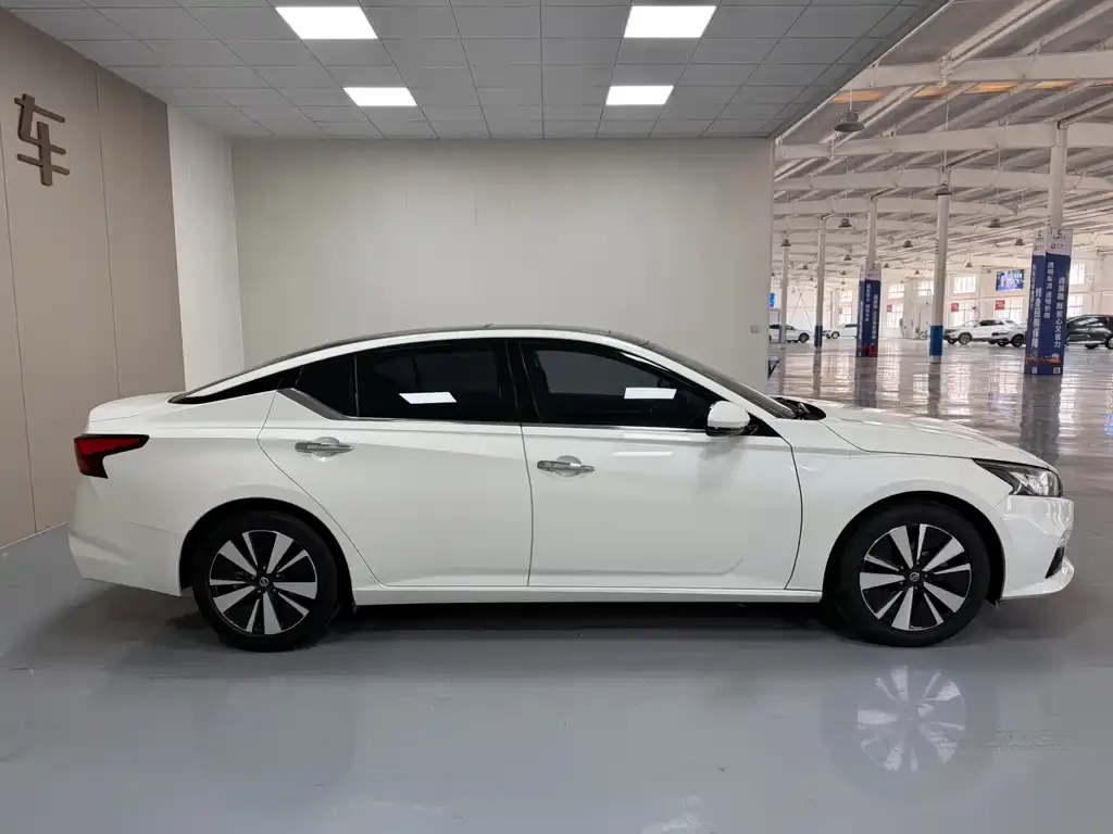Nissan Teana — фото 3