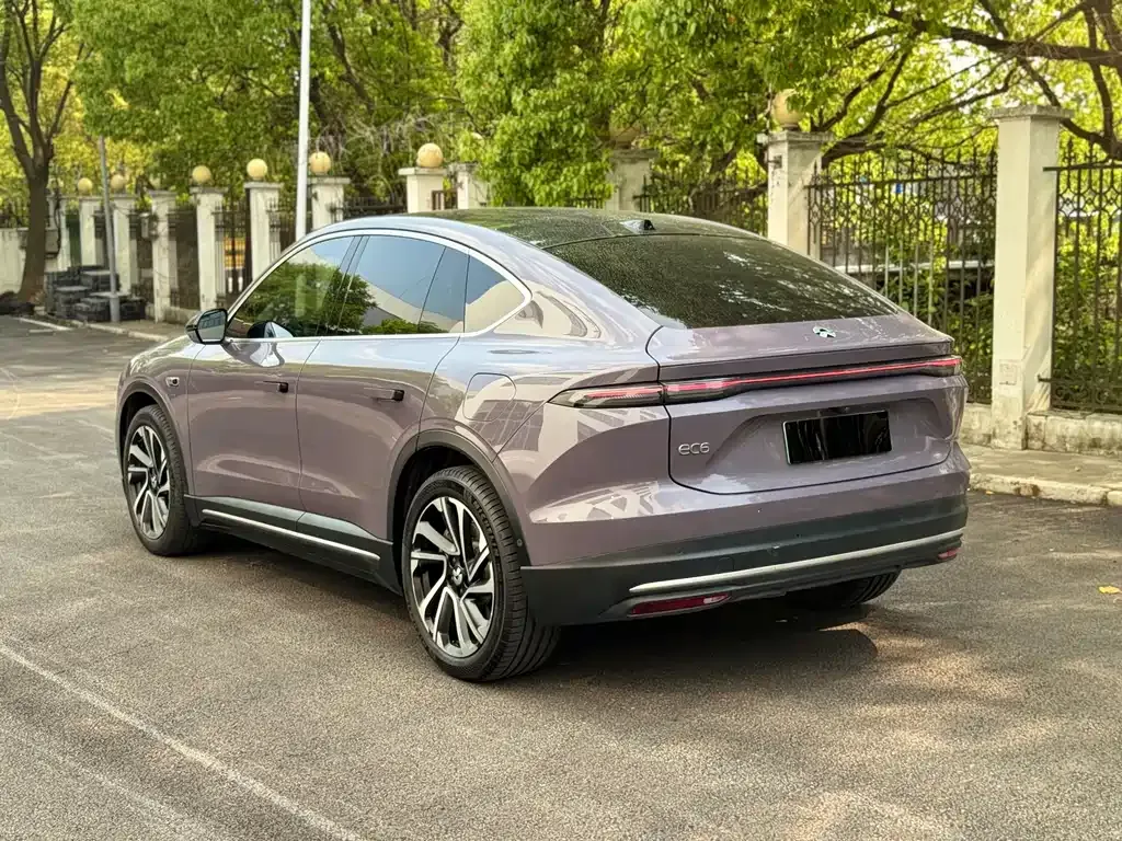 NIO EC6 — фото 8
