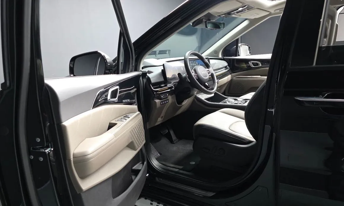 Kia Carnival — фото 10