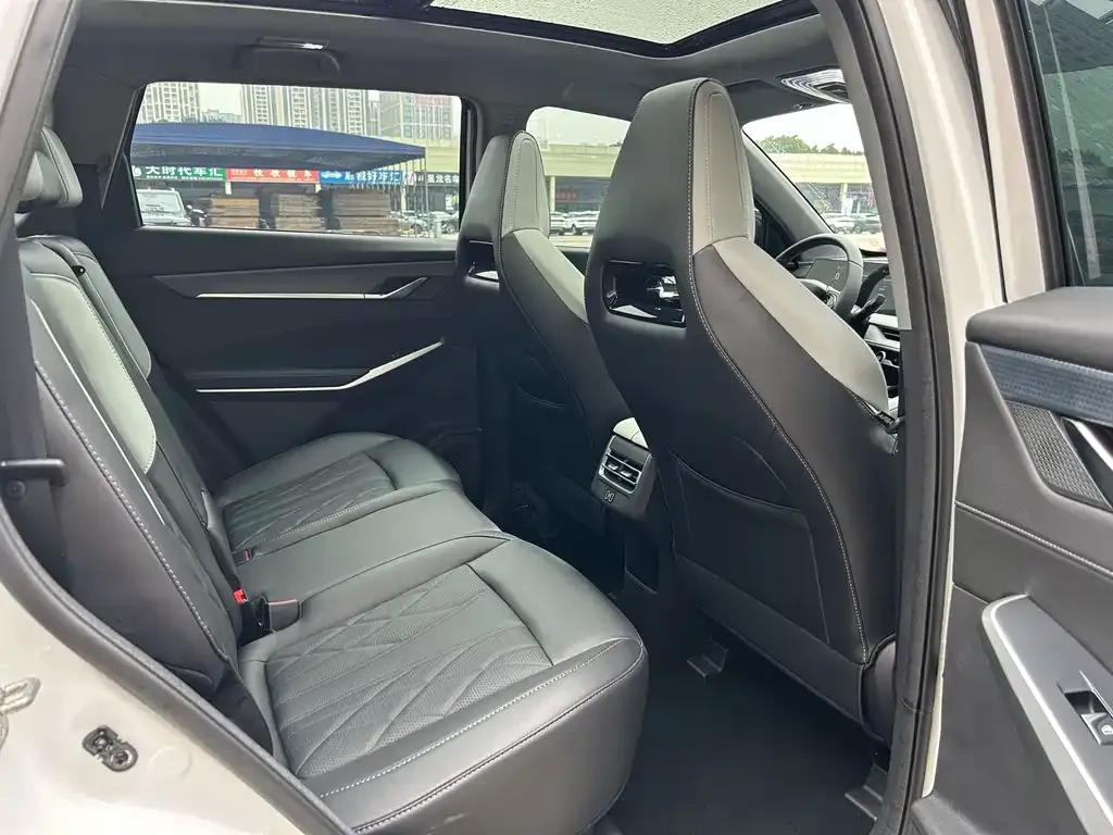 Changan CS75PLUS — фото 3