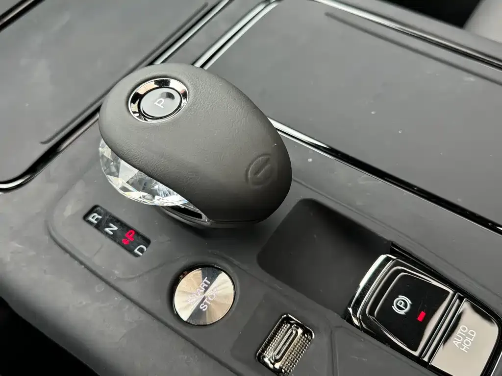 GAC Motor Trumpchi M8 — фото 2