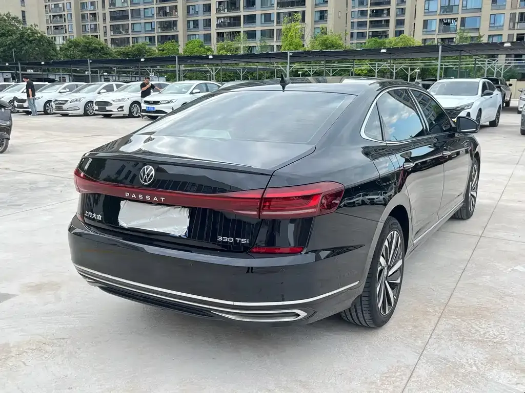 Volkswagen Passat — фото 4