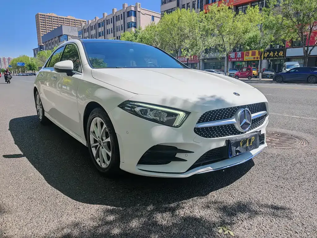 Mercedes-Benz A-Class — фото 6