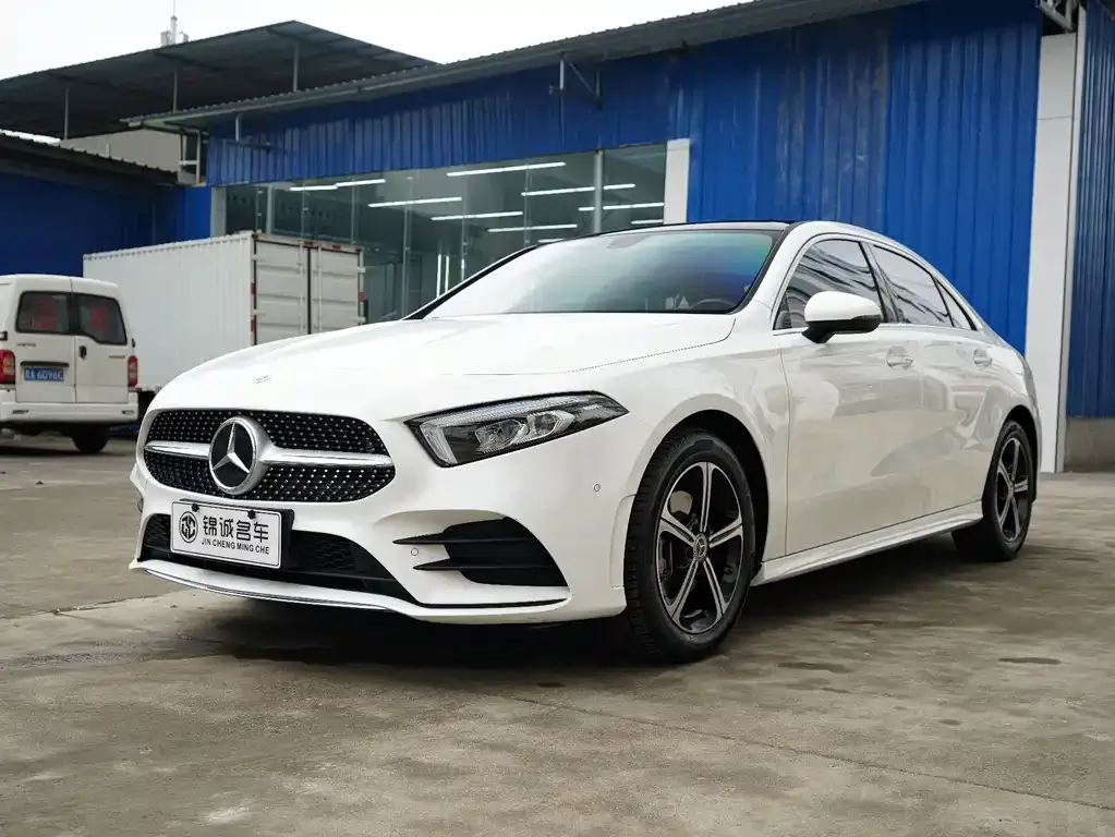 Mercedes-Benz A-Class — фото 1