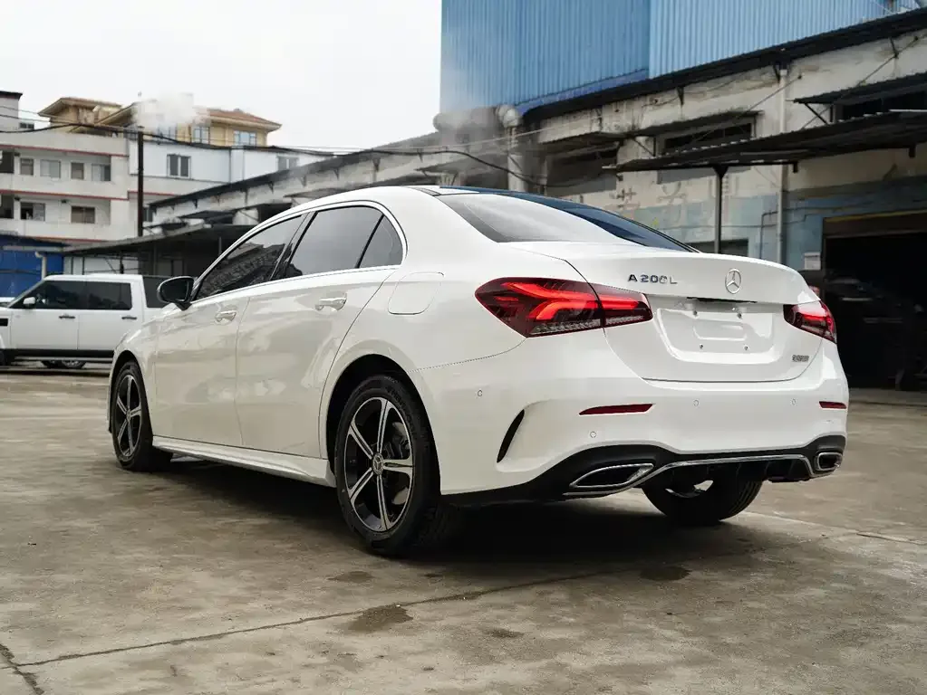 Mercedes-Benz A-Class — фото 10