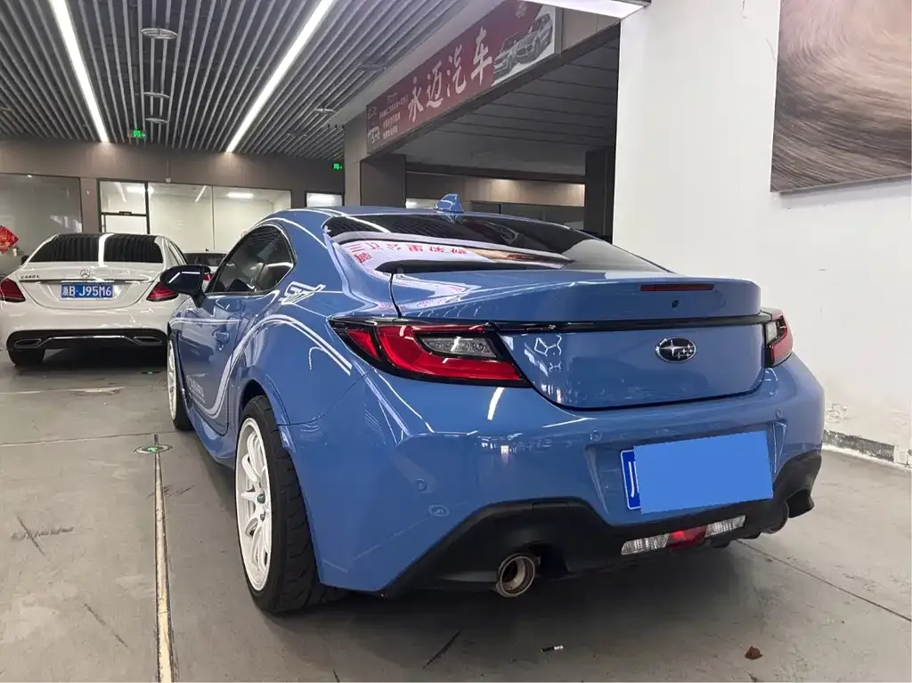 Subaru BRZ 2023 из CN, фото 5
