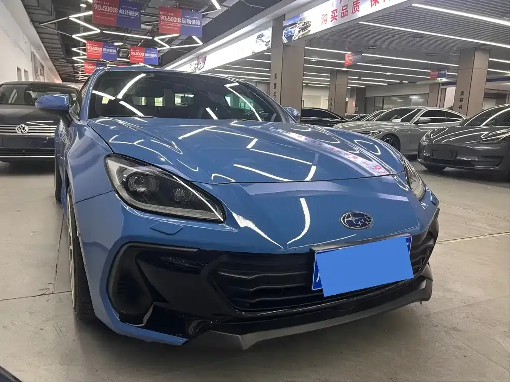 Subaru BRZ 2023 из CN, фото 10