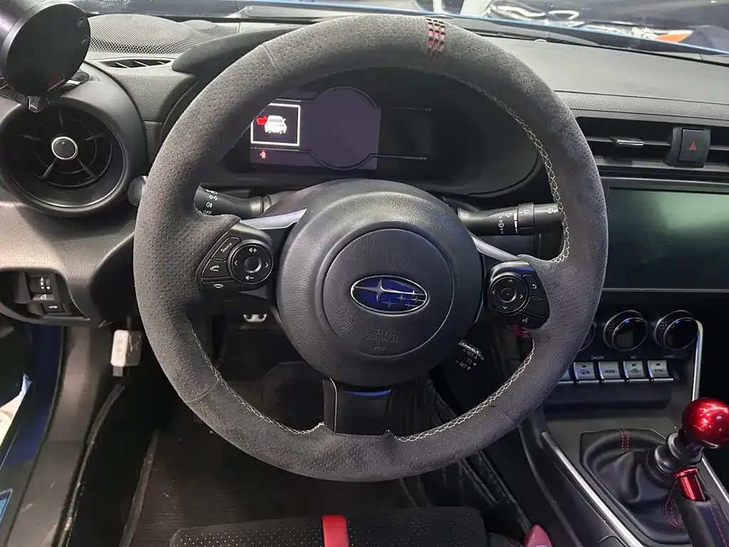 Subaru BRZ 2023 из CN, фото 8