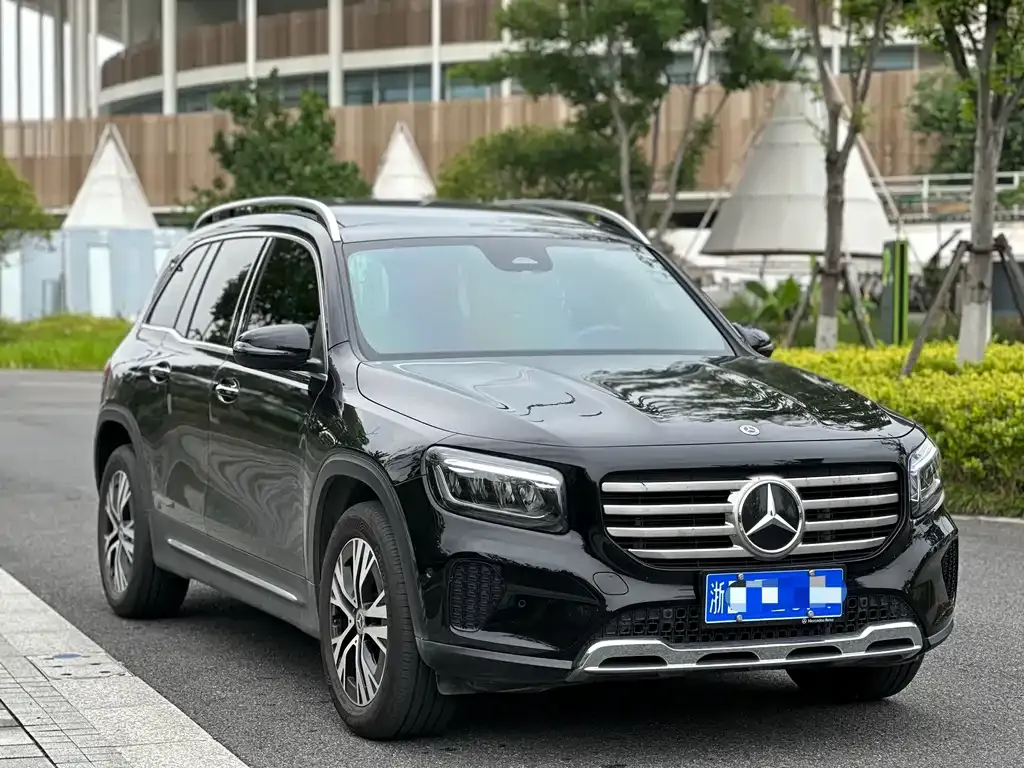 Mercedes-Benz GLB — фото 5