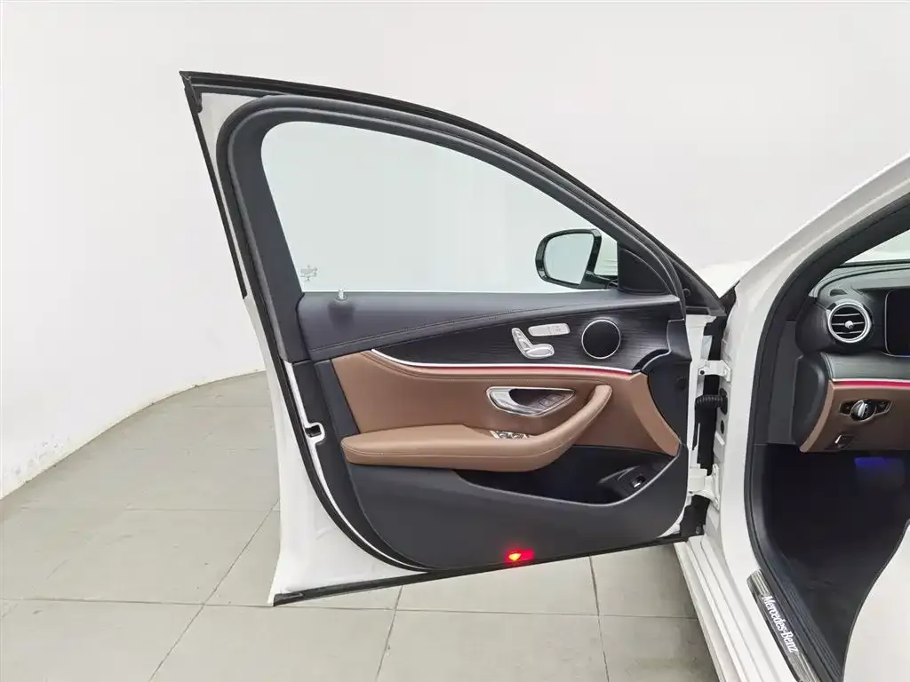 Mercedes-Benz E-Class 2021 из CN, фото 6