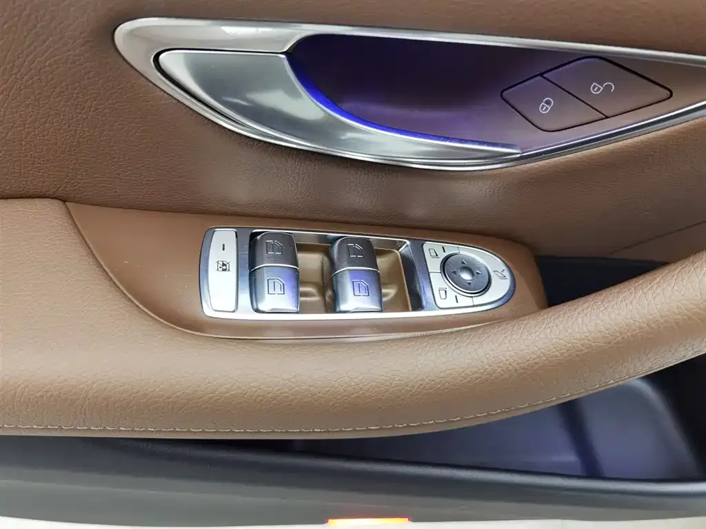 Mercedes-Benz E-Class 2021 из CN, фото 10