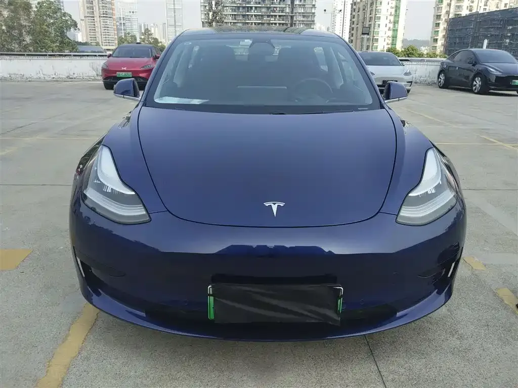 Tesla Model 3 — фото 8