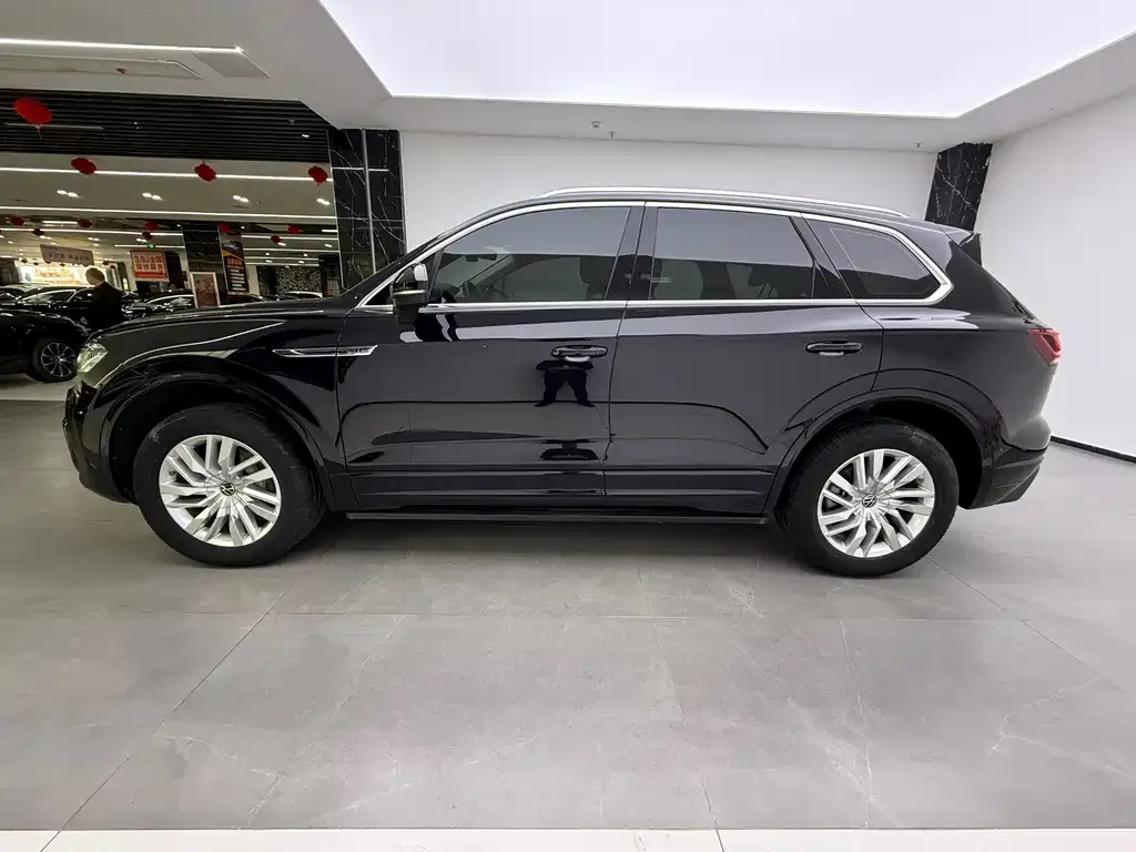 Volkswagen Touareg 2022 из CN, фото 6