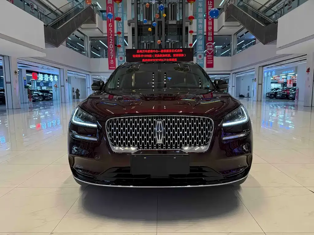 Lincoln Corsair — фото 1