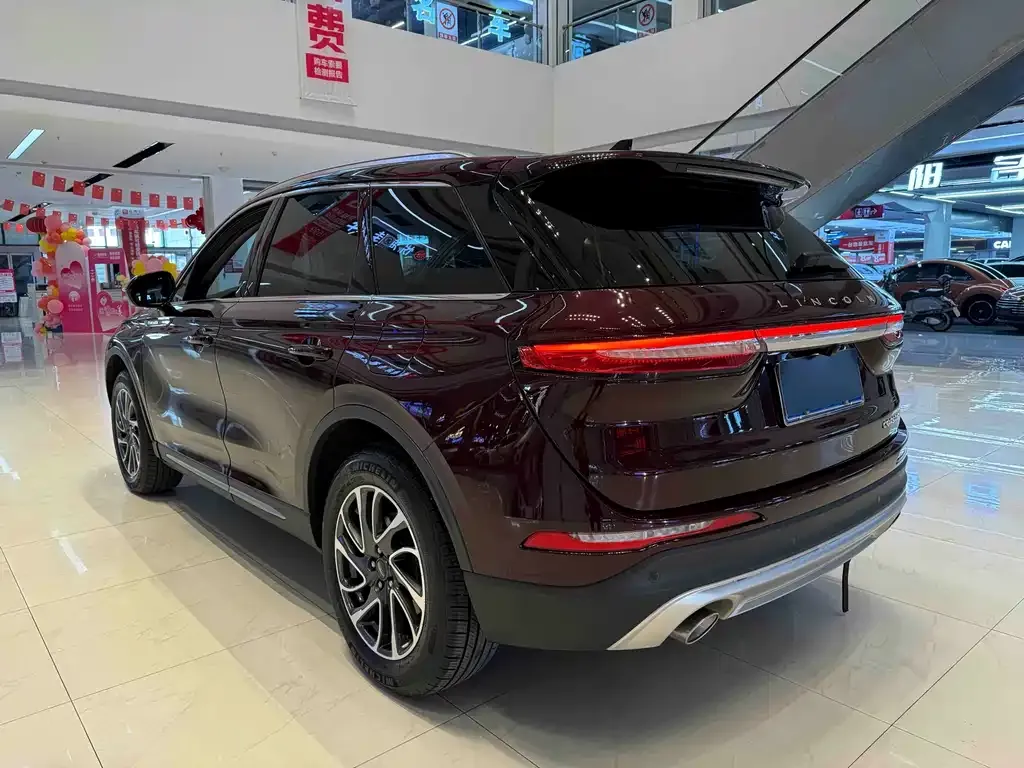 Lincoln Corsair — фото 10