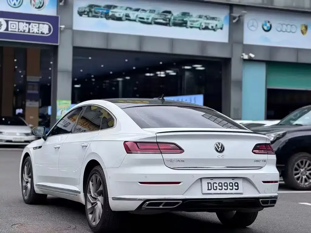 Volkswagen CC — фото 3
