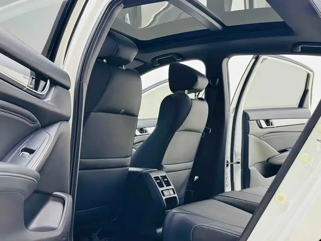 Honda Inspire — фото 6