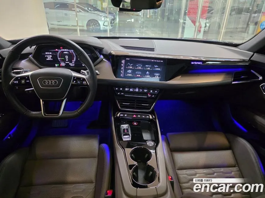 Audi e-tron GT 2023 из KR, фото 2