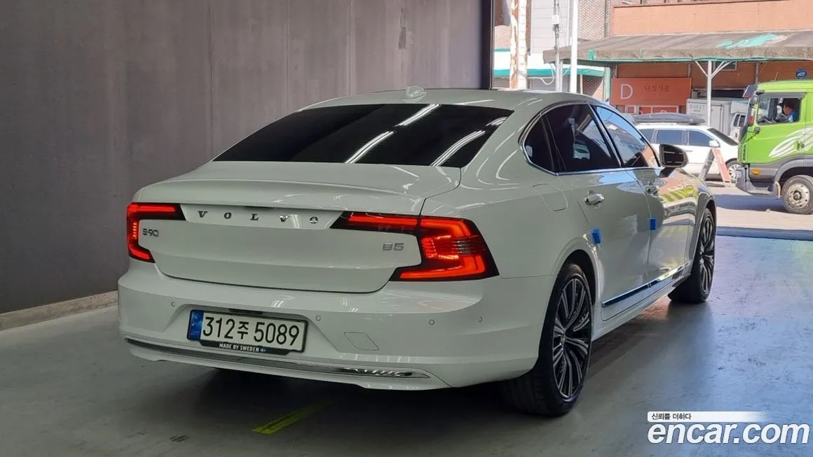Volvo S90 — фото 2
