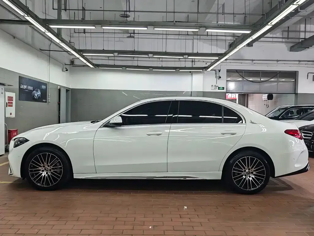Mercedes-Benz C-Class — фото 10