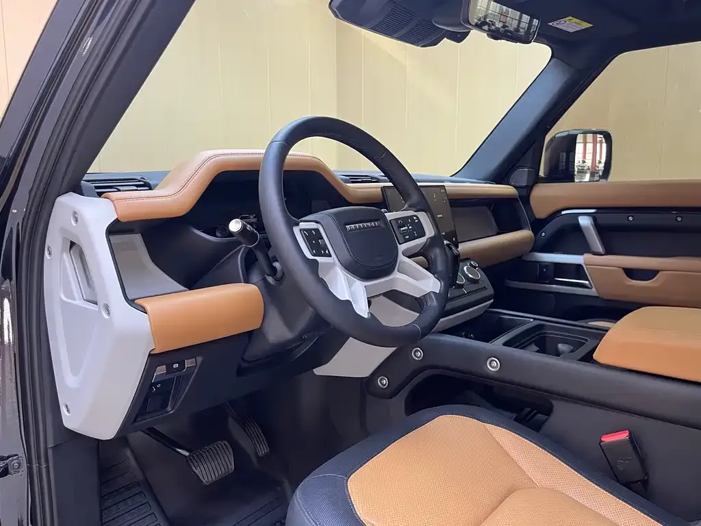 Land Rover Defender — фото 6