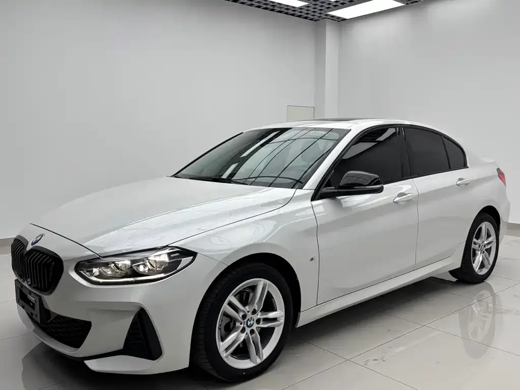 BMW 1 Series — фото 1