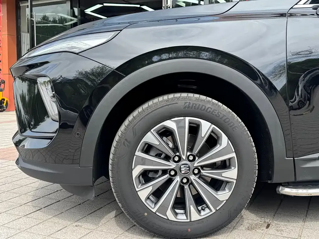 Buick Envision Plus — фото 7
