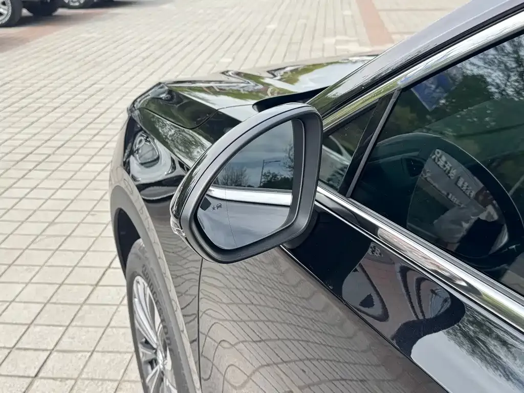 Buick Envision Plus — фото 6