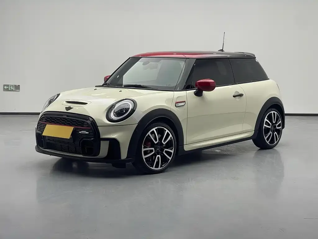 MINI JCW (John Cooper Works) — фото 1
