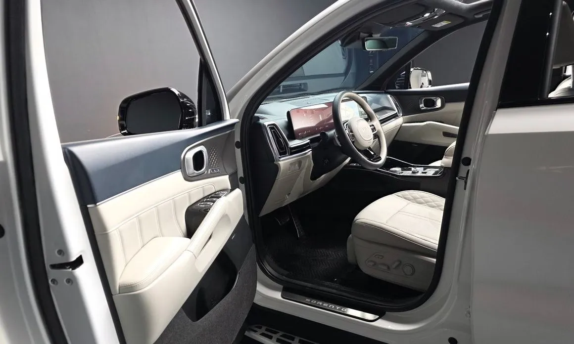 Kia Sorento — фото 9