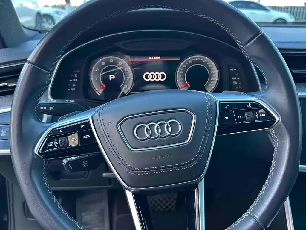 Audi A6L — фото 5