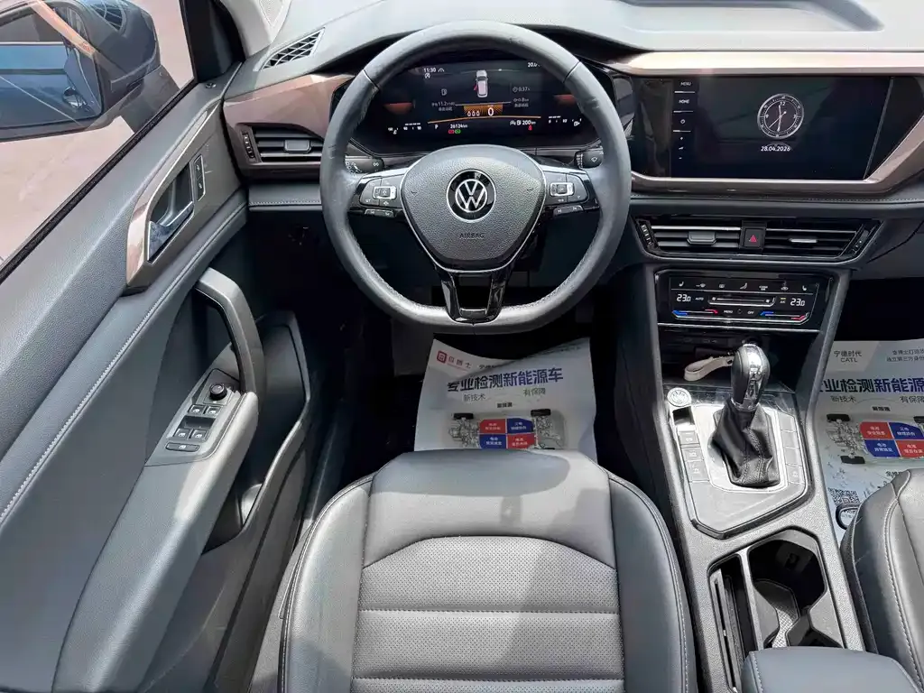 Volkswagen Tharu — фото 6