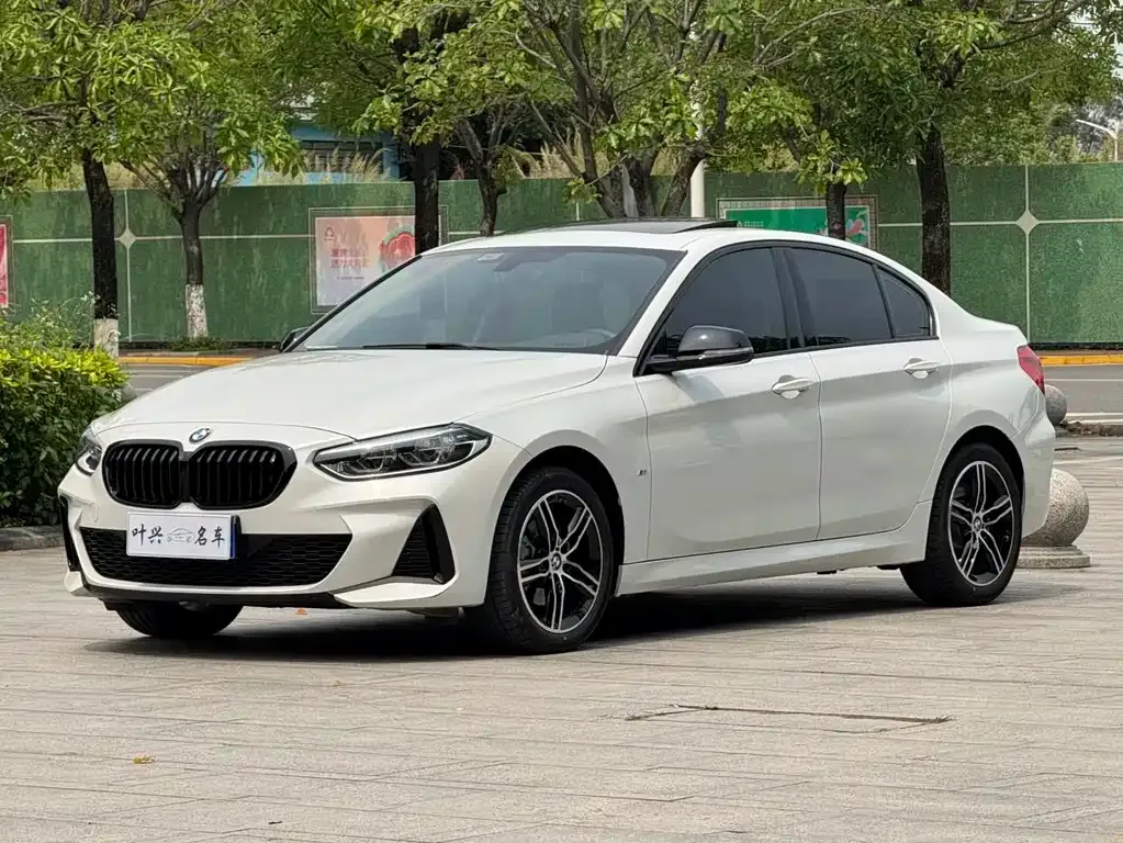 BMW 1 Series — фото 1